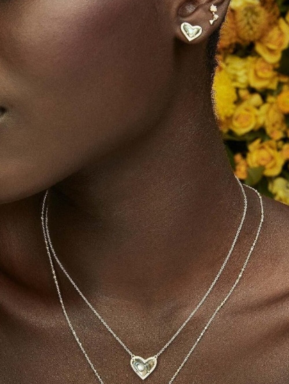 Kendra Scott- " Anna " Heart Necklace & Earrings Set (Silver /Iridescent 🤍)